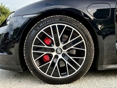 2023 Porsche Taycan
