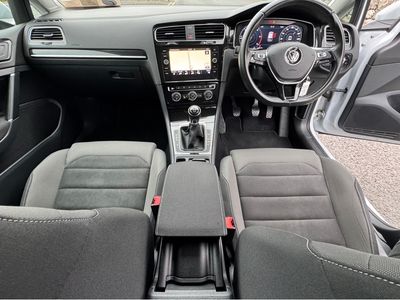 2017 Volkswagen Golf