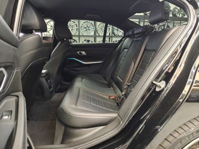 2021 BMW 330