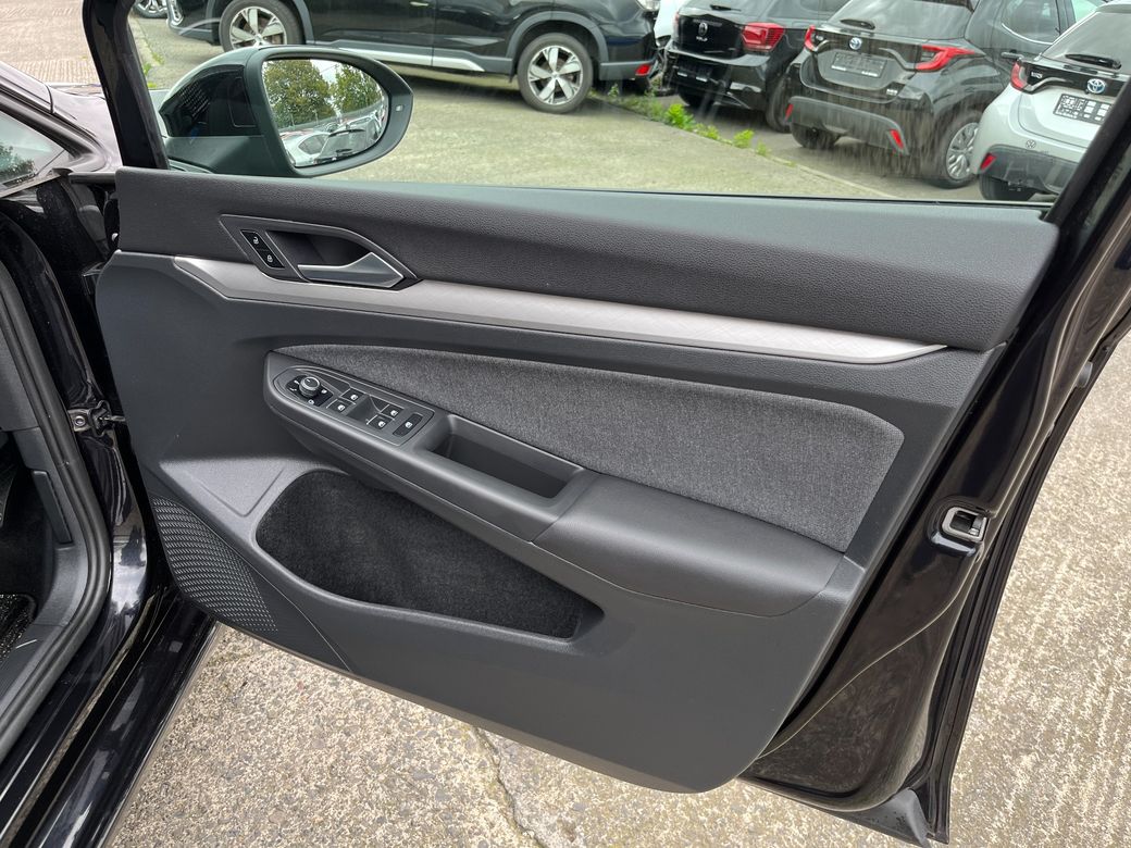 2024 Volkswagen Golf