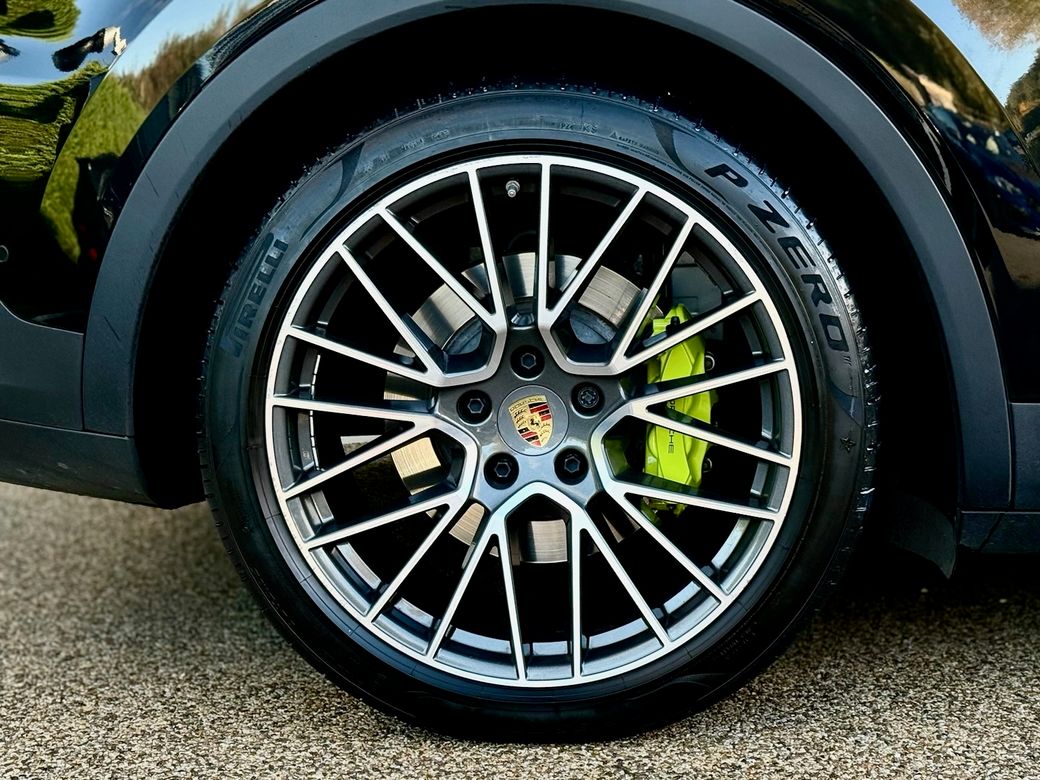 2023 Porsche Cayenne