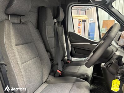 2025 Nissan Interstar