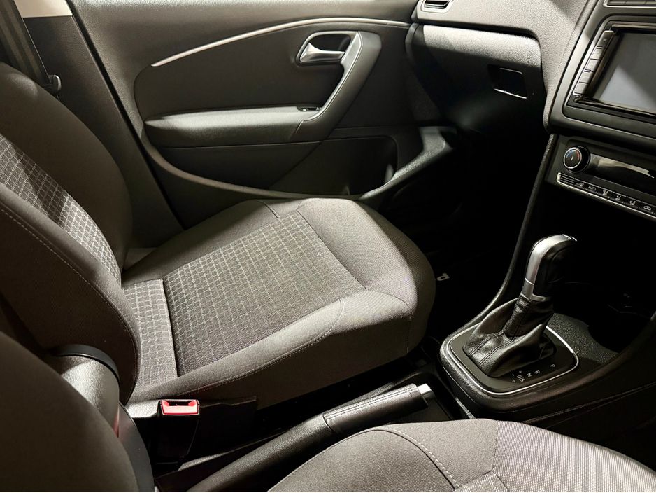 2017 Volkswagen Polo