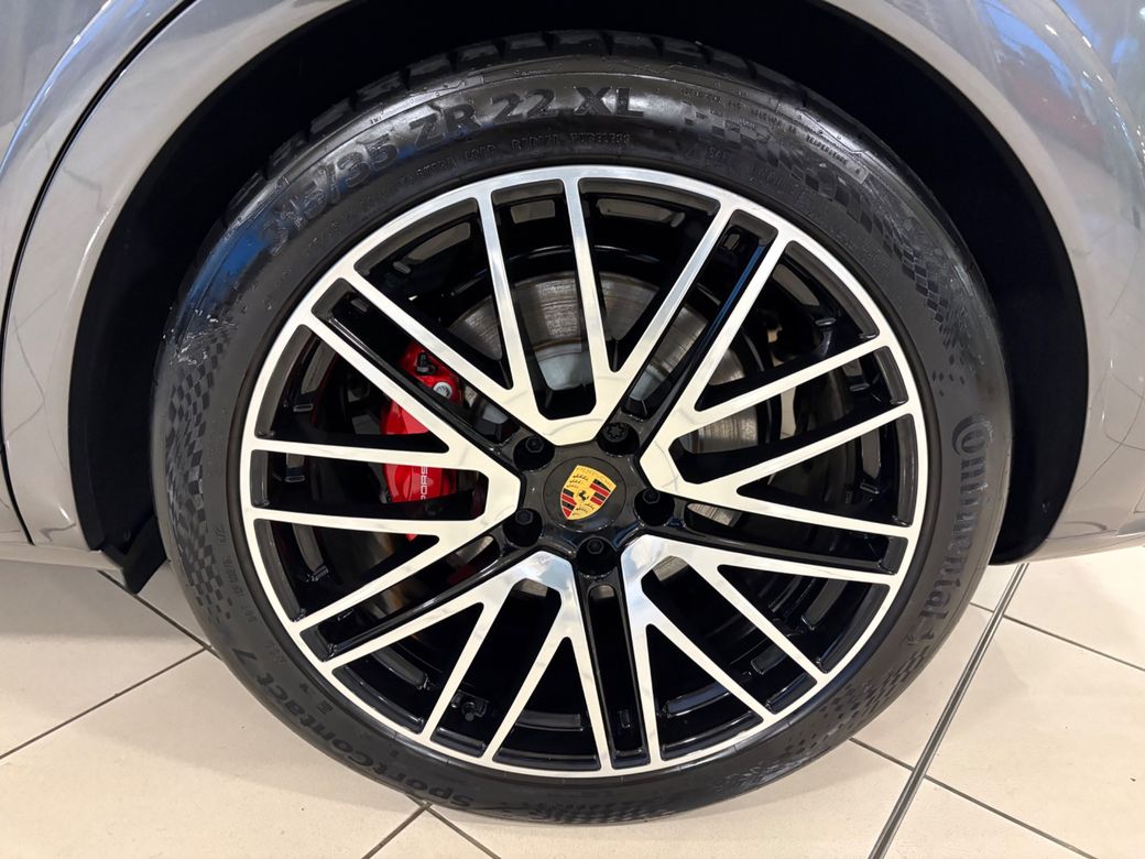 2024 Porsche Cayenne