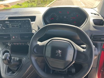 2021 Peugeot Partner