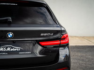 2023 BMW 520