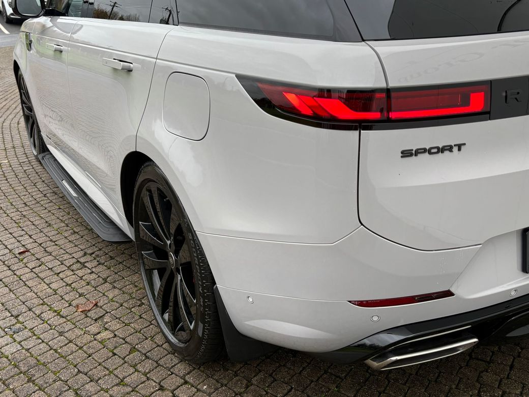 2025 Land Rover Range Rover Sport