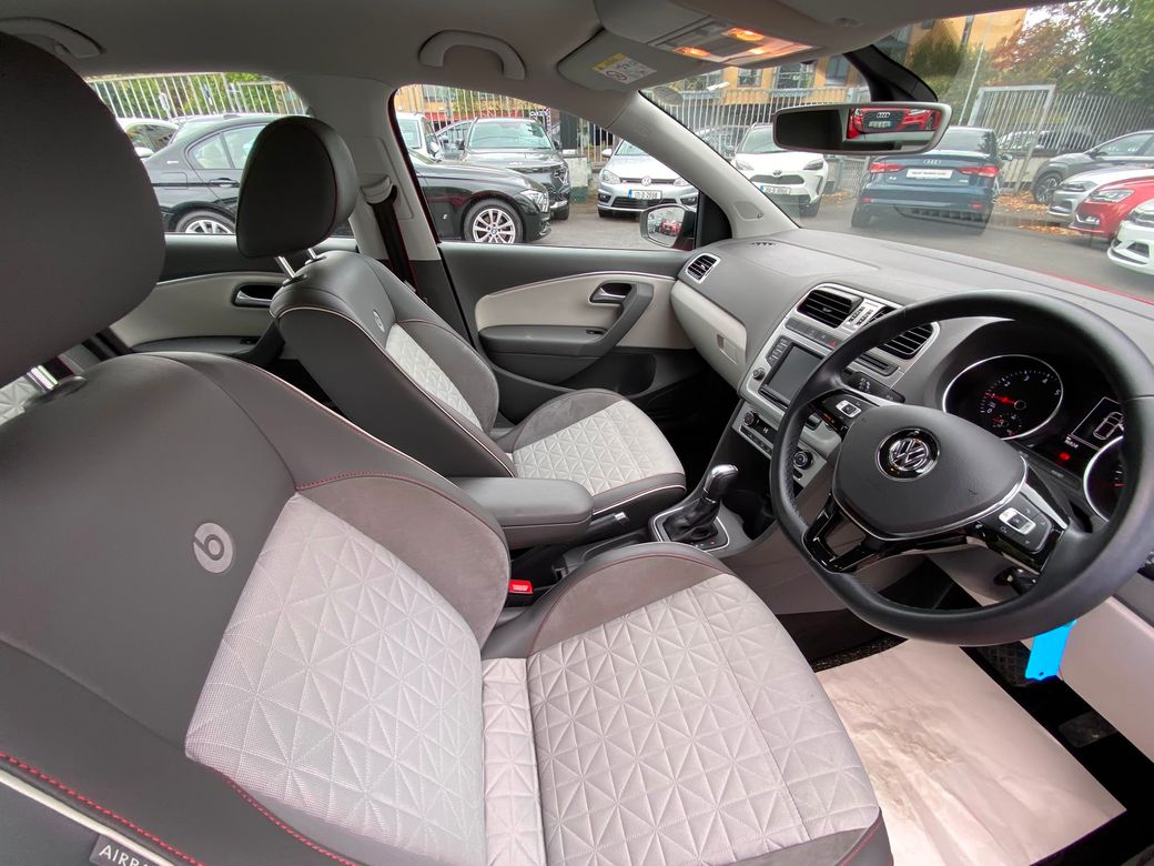 2017 Volkswagen Polo