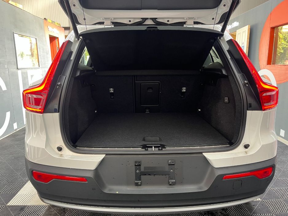 2022 Volvo XC40