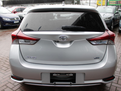 2017 Toyota Auris