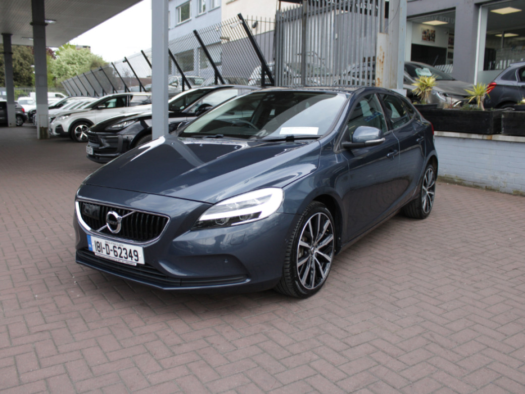 2018 Volvo V40