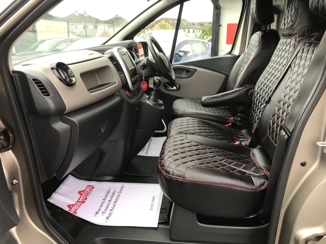 2018 Nissan NV300