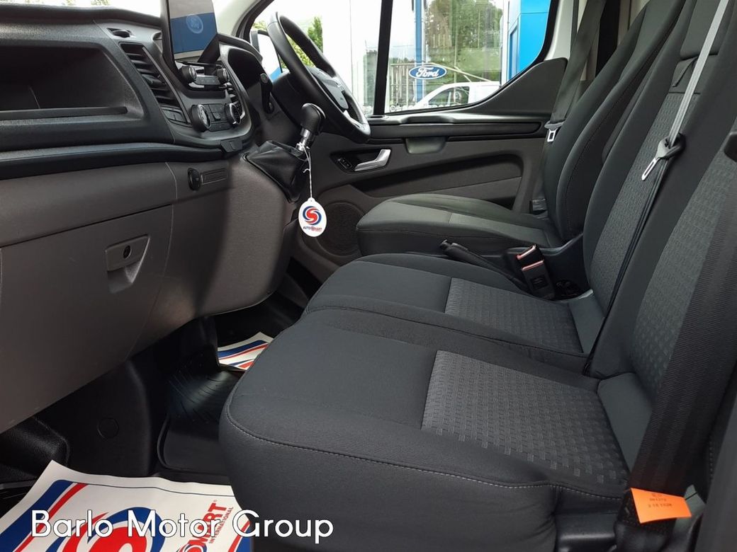 2023 Ford Transit Custom