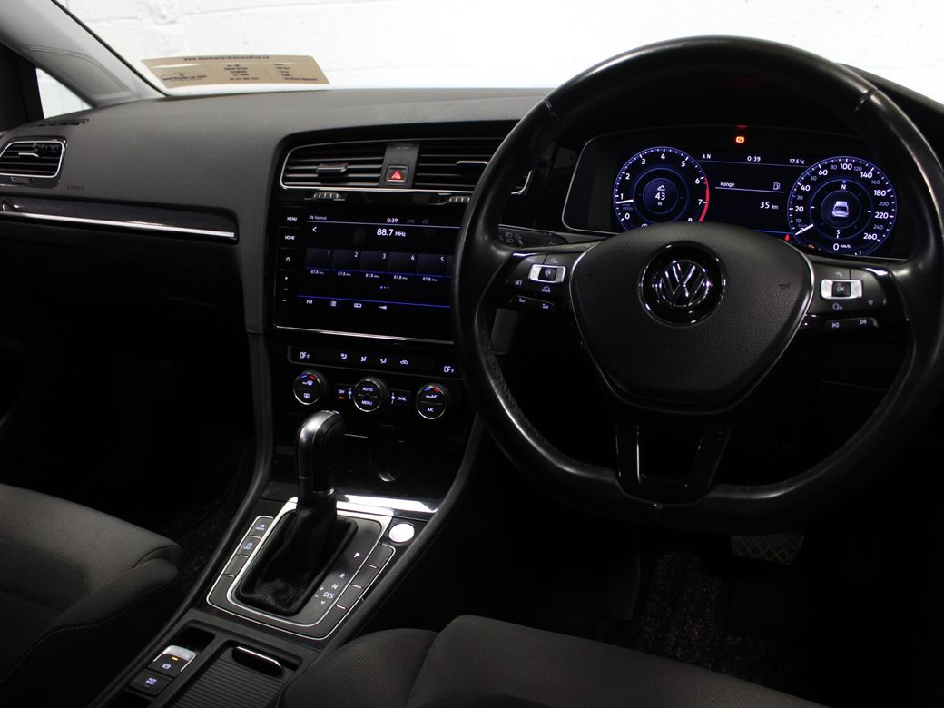 2017 Volkswagen Golf