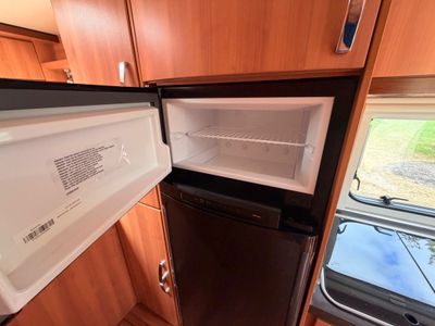 2013 HYMER  T614 CL L.H.D MANUAL 