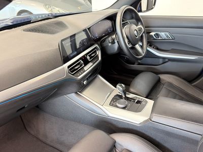 2021 BMW 330
