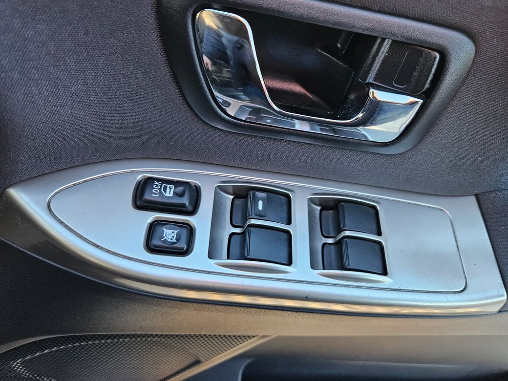 2016 Mitsubishi Shogun