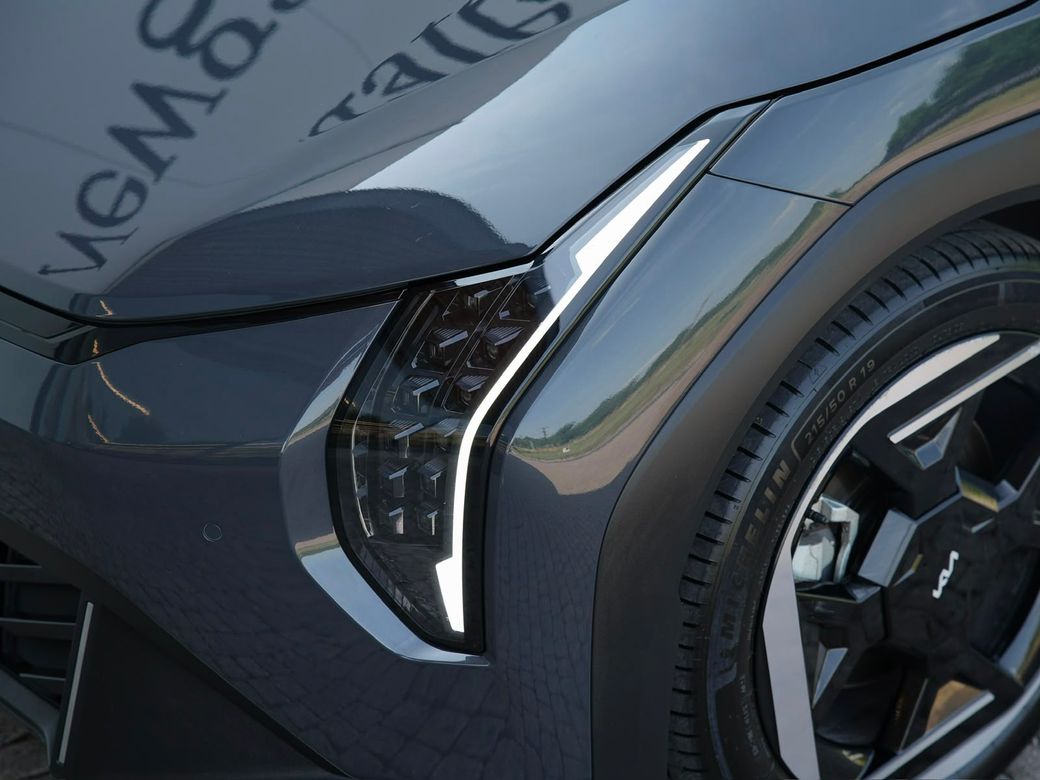 2025 Kia EV4