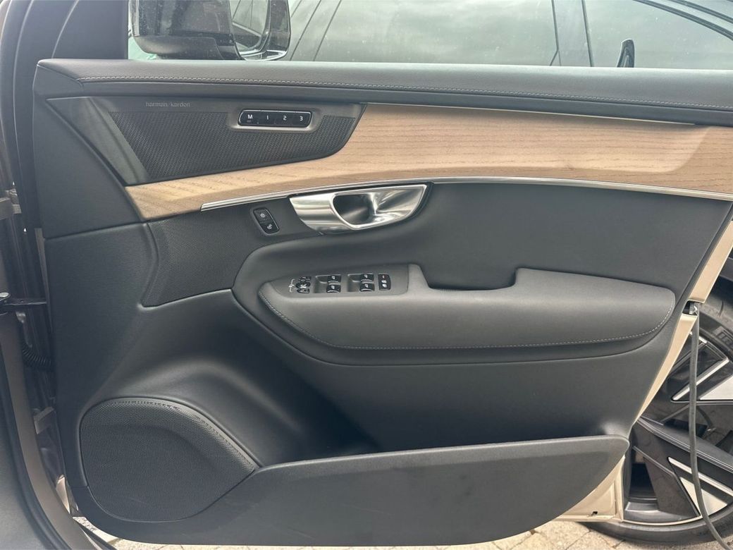 2025 Volvo XC90