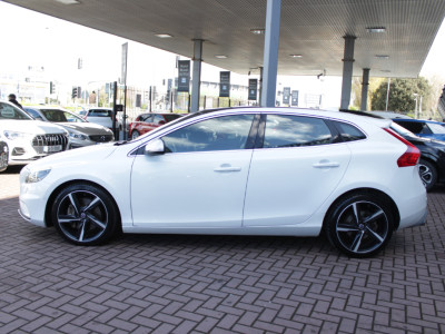 2016 Volvo V40