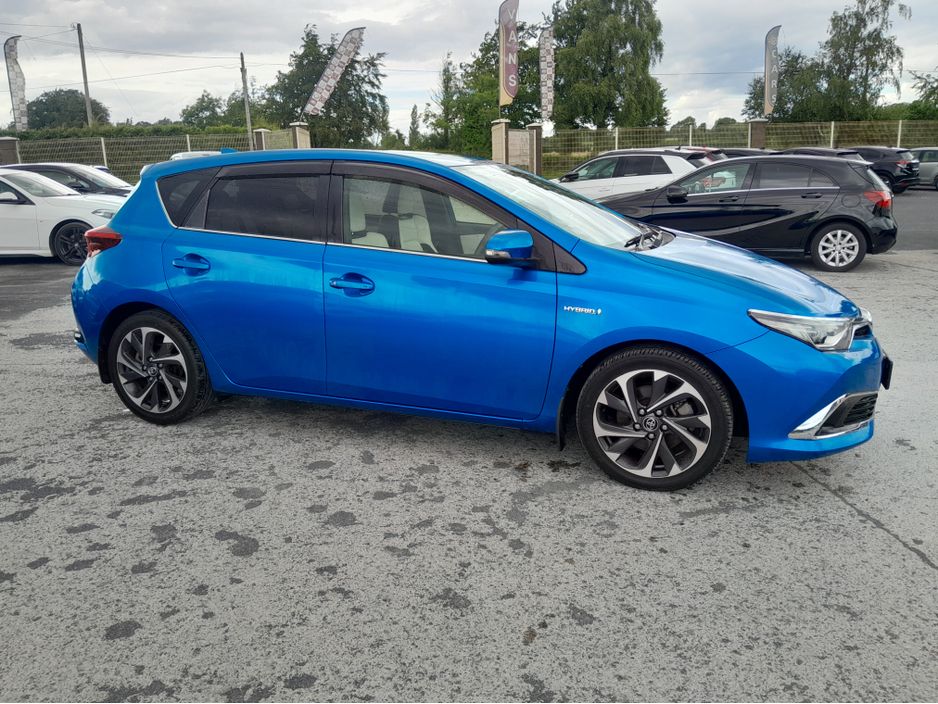 2017 Toyota Auris