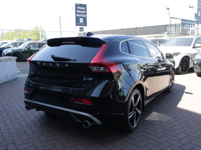 2016 Volvo V40
