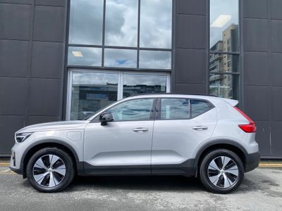 2023 Volvo XC40