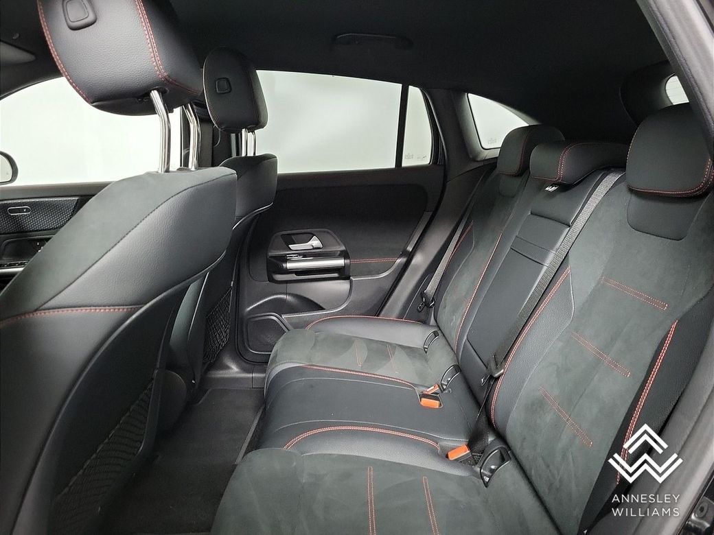 2025 Mercedes-Benz EQA