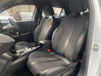 2025 Peugeot 2008