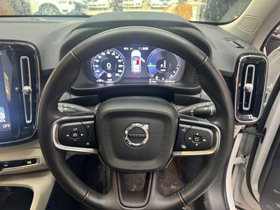 2021 Volvo XC40