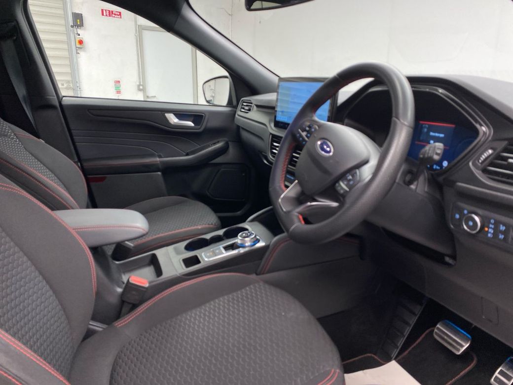 2025 Ford Kuga
