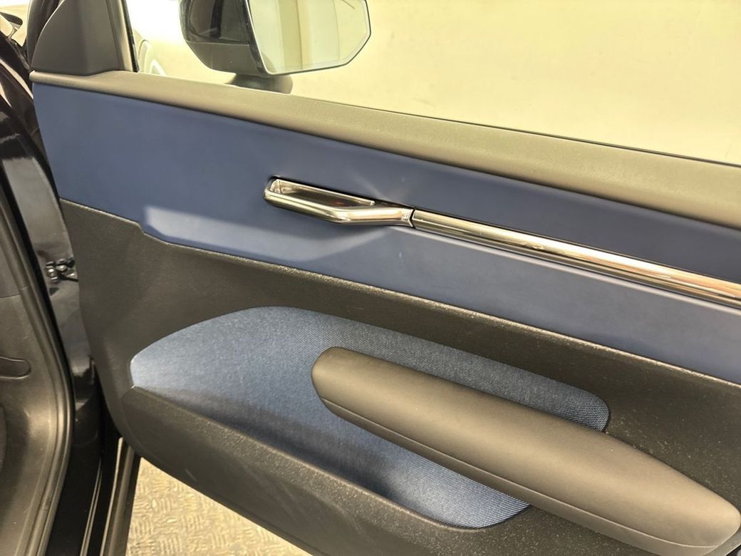 2025 Volvo EX30
