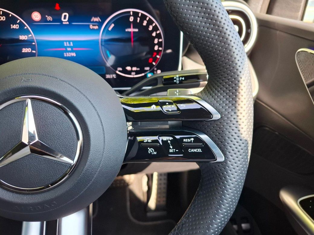 2025 Mercedes-Benz GLC Class