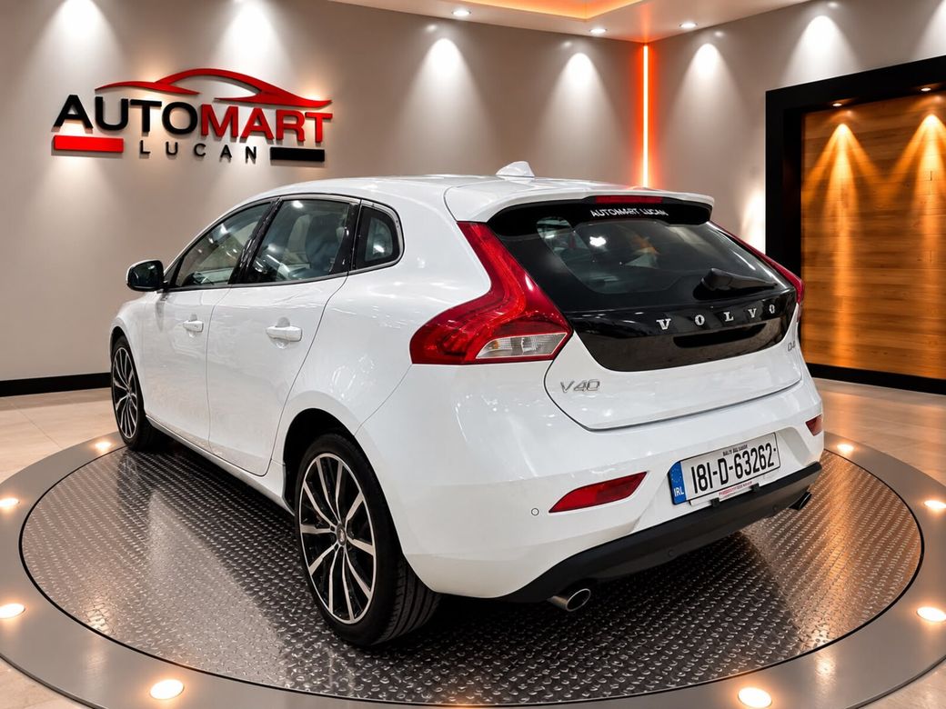 2018 Volvo V40