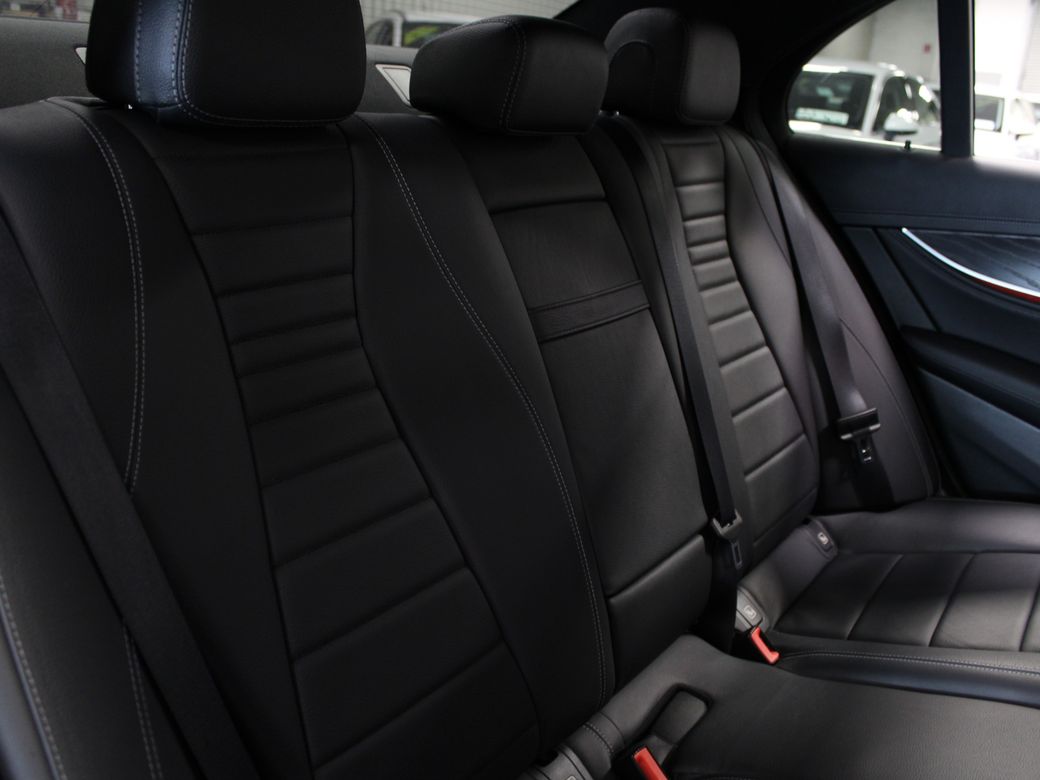 2021 Mercedes-Benz E 300