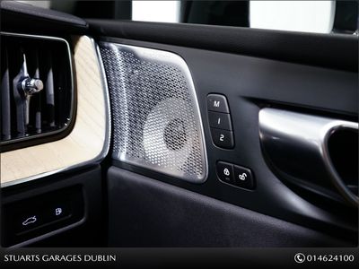 2025 Volvo XC60