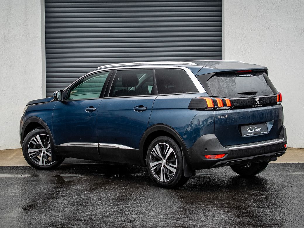 2020 Peugeot 5008