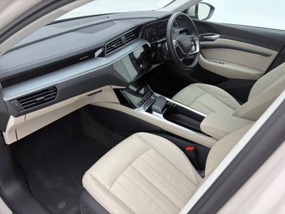 2024 Audi Q8 e-tron