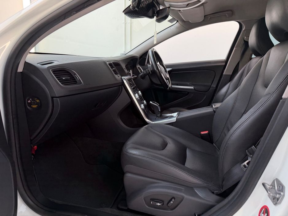 2018 Volvo V60
