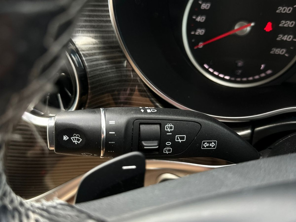 2023 Mercedes-Benz V Class