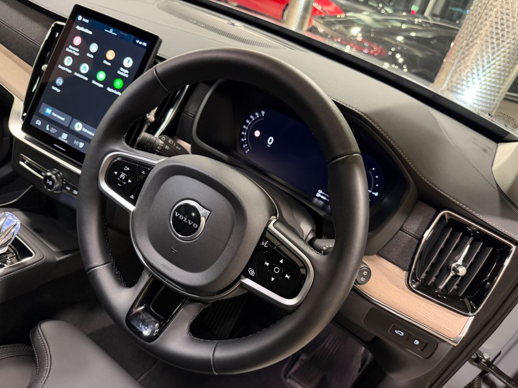 2025 Volvo XC90