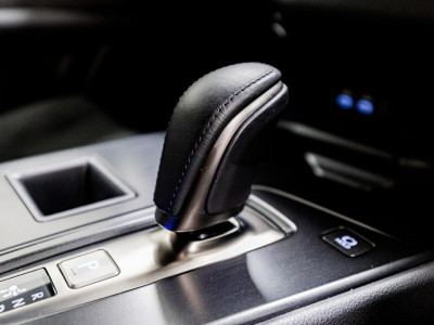 2024 Lexus UX 300e