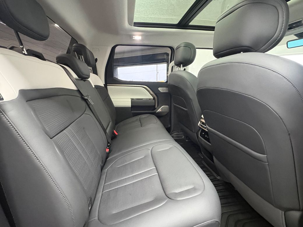 2027 Maxus eTERRON 9