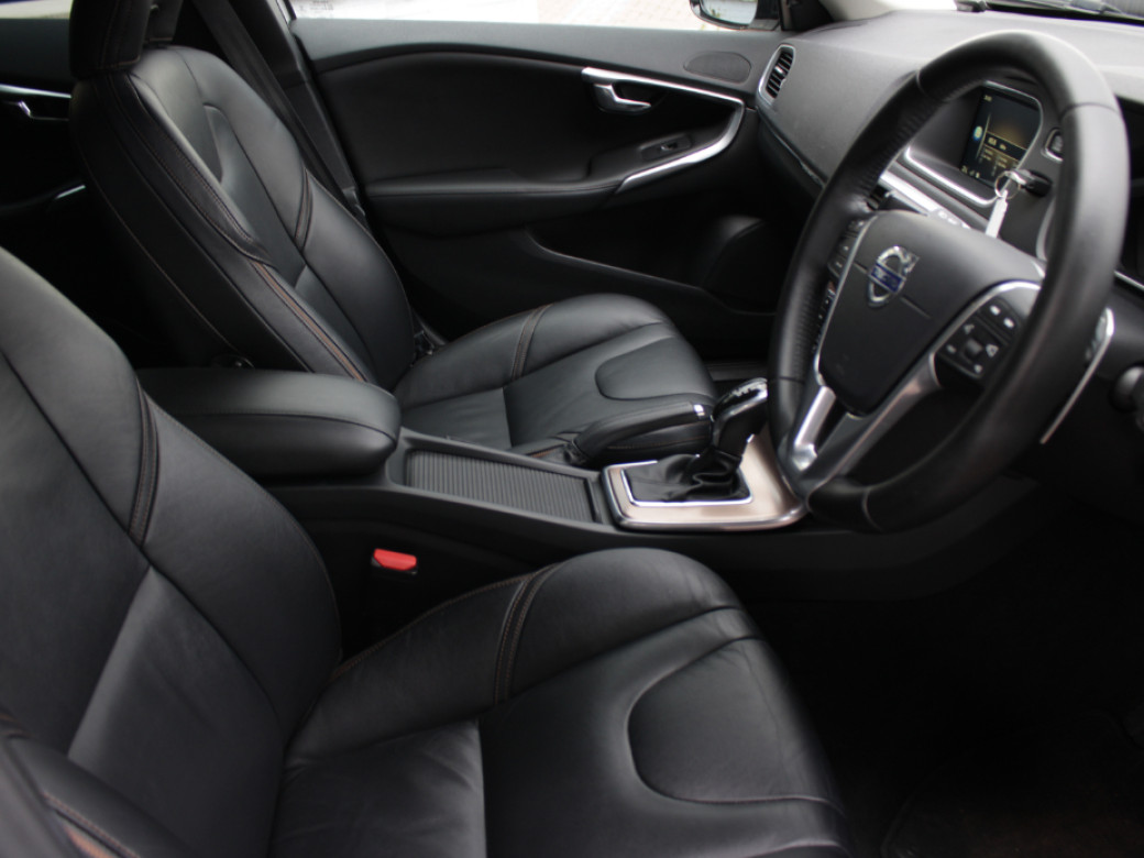 2016 Volvo V40 Cross Country