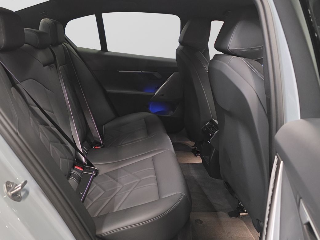 2024 BMW i5