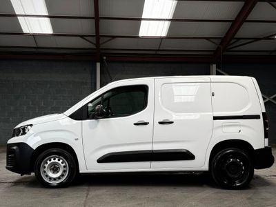 2023 Peugeot Partner