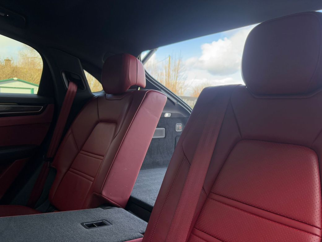 2023 Porsche Cayenne