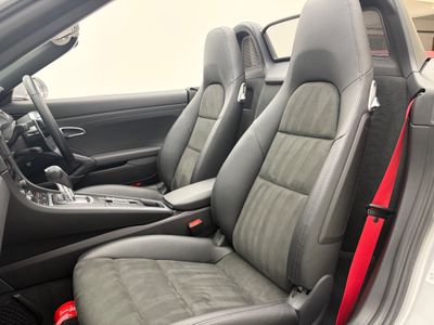 2022 Porsche Boxster