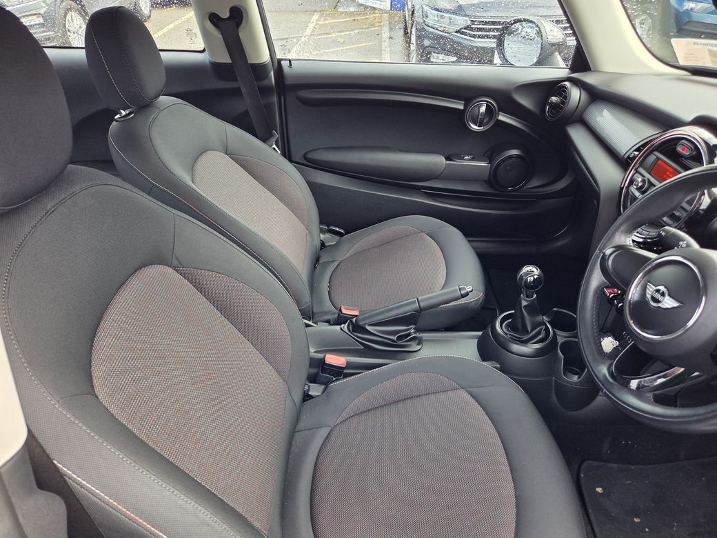 2017 Mini Cooper
