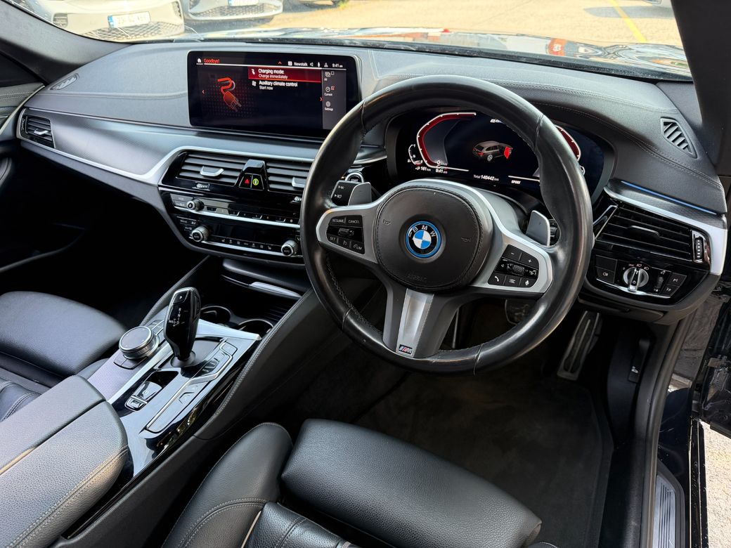 2023 BMW 530